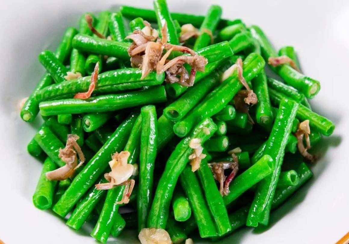 北海特色美食沙蟹汁焖豆角.jpg