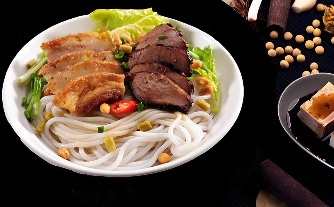 桂林特色美食-桂林米粉.jpg