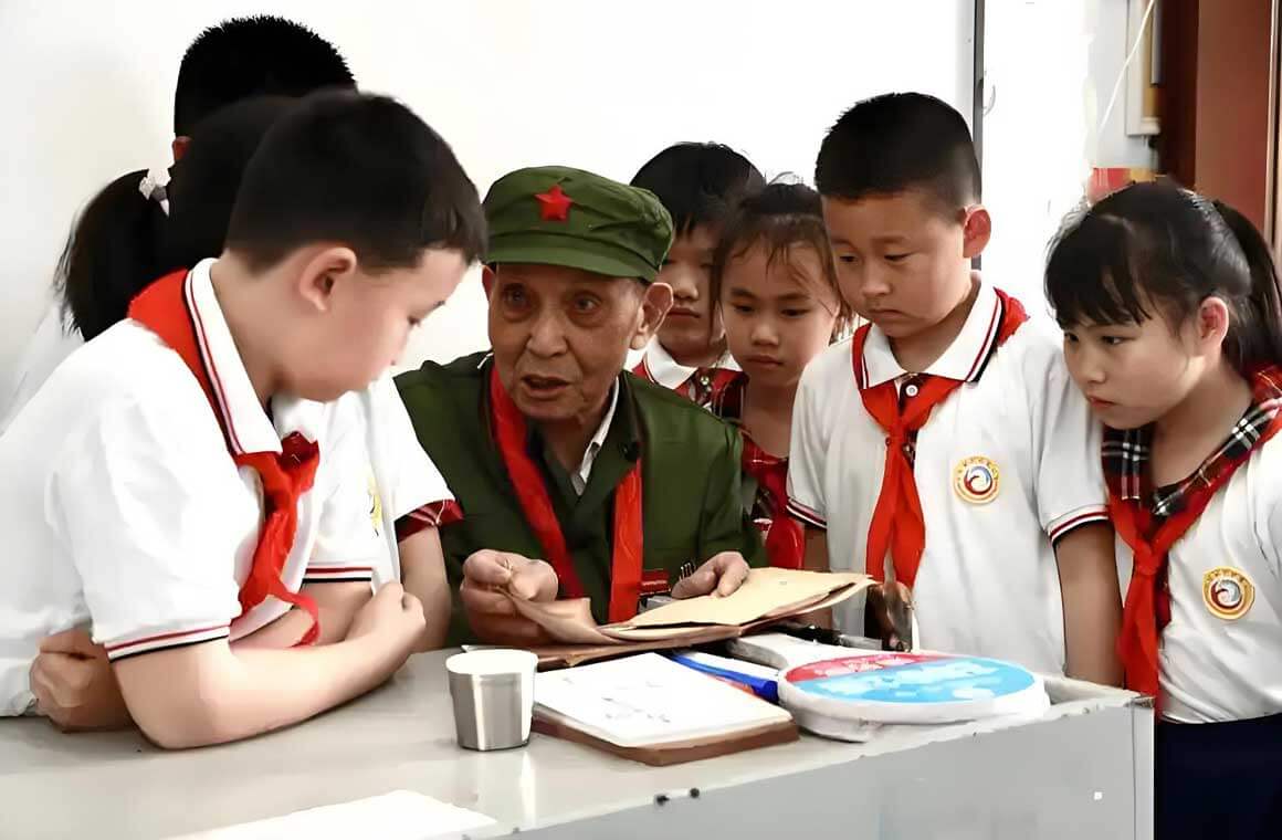 红色景点的 “私人记忆”，老兵后代讲述的