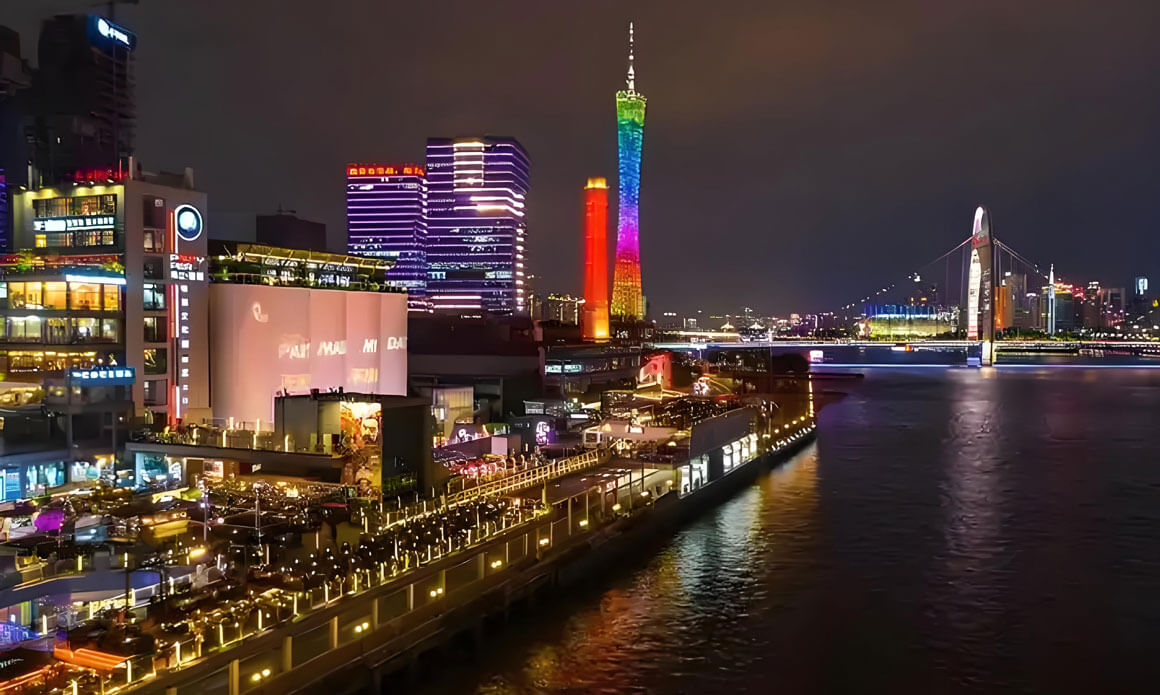 广州夜生活.jpg