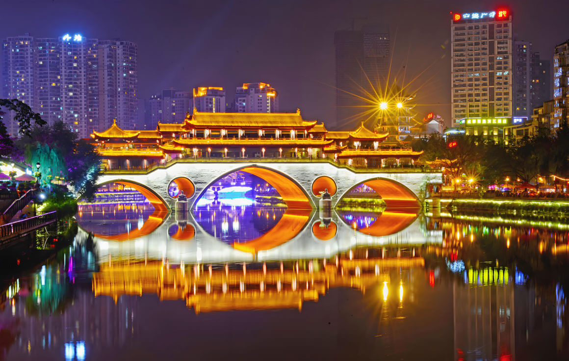 成都夜生活2.jpg