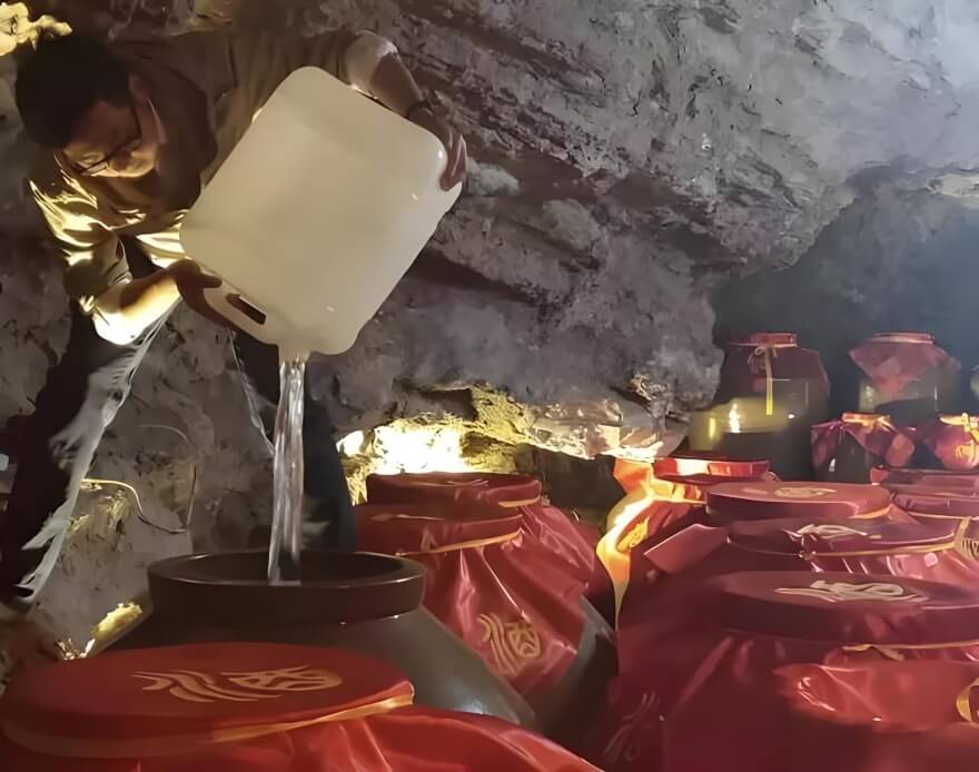 陕南醇香：凤凰古镇博盛荣酒坊.jpg