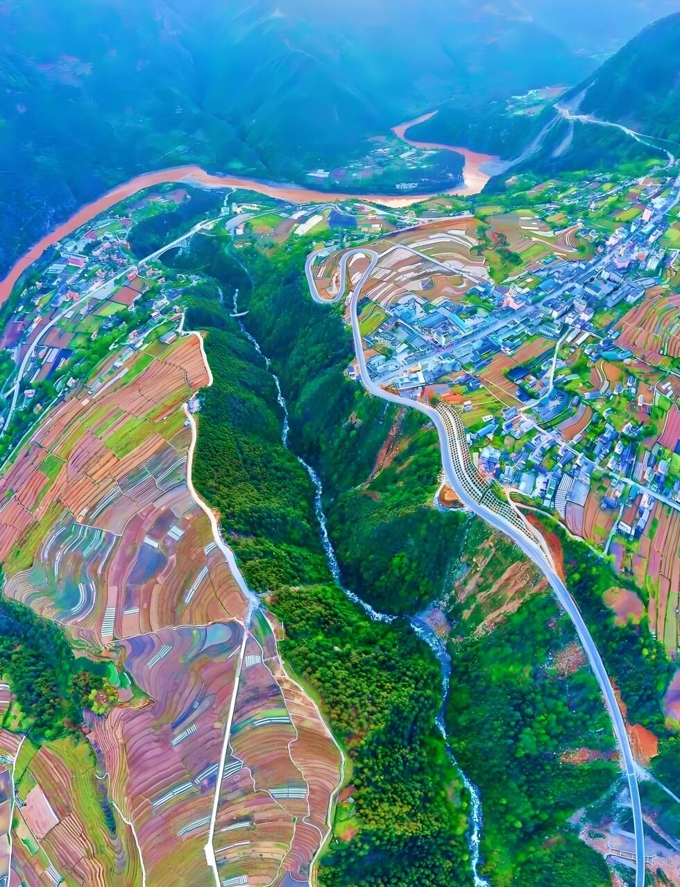 云南·怒江美丽公路.jpg
