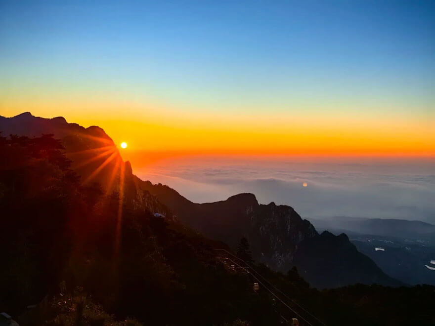 11月份江西适合旅游的地方都有哪些？都有哪些好玩的旅游景点和美食？