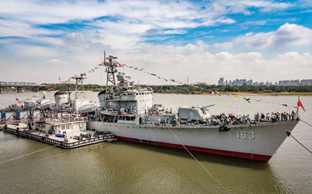 南昌舰主题公园 | 我国自主研制的第一代
